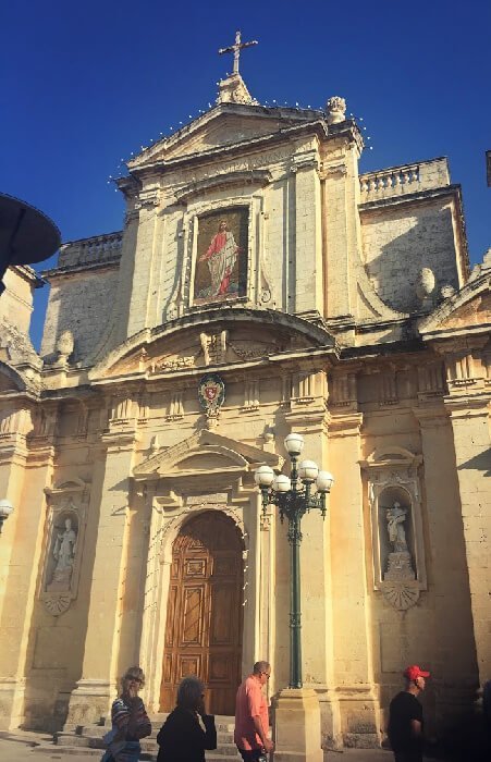 L’imposante collégiale de saint Paul à Rabat.