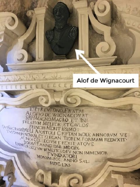 Un buste remerciant Alof de Wignacourt dans la grotte de saint Paul.